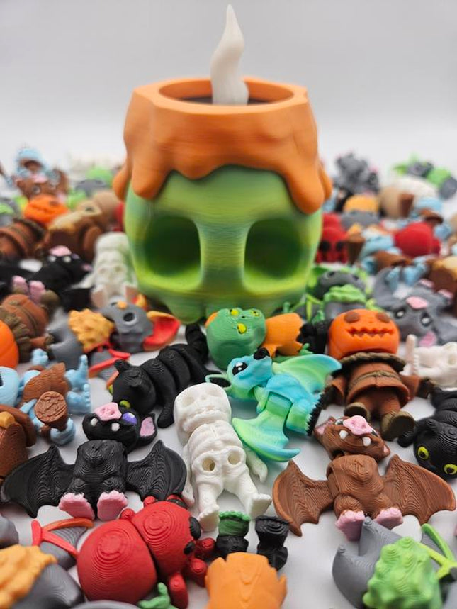 Halloween Pocket Pet Pack with 3D Printed Skull Container & 10 Random Halloween Themed Mini Pets for Desk Toys Party Favors and Classroom Gifts - Vampire